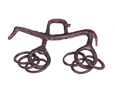 Salapia: morso equino ritrovato in una tomba del IV secolo. (dal volume IL MUSEO DI FOGGIA, Foggia 1986)