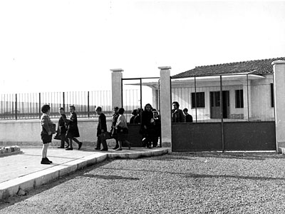 La scuola elementare. (Foto d'archivio della Regione Puglia)