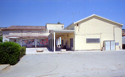 Borgo Moschella: edifici collettivi. (foto Gioacchino Albanese)