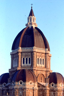 Duomo Tonti: cupola del presbiterio e cupole dell'abside e del transetto. (foto Gioacchino Albanese)