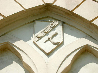 Palazzo Manfredi: arcata del pianoterra. (foto Gioacchino Albanese)