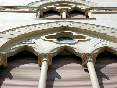 Palazzo Manfredi: arcate del secondo e terzo ordine. (foto Gioacchino Albanese)
