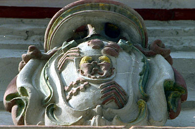 Palazzo Pignatelli: stemma della famiglai Pignatelli. (foto Gioacchino Albanese)