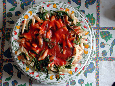 Cavatelli e ruca, il piatto forse più tipico della cucina cerignolana. (foto Gioacchino Albanese)