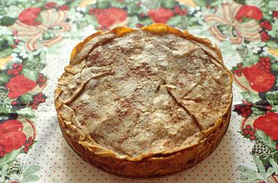 La classica pizza a sette sfoglie. (foto Gioacchino Albanese)