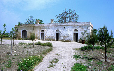 Caseggiato fortificato della masseria Ciminera . (foto Gioacchino Albanese)