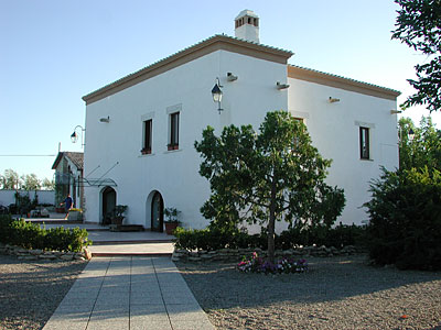 Masseria il Gelso: prospetto. (foto Gioacchino Albanese)