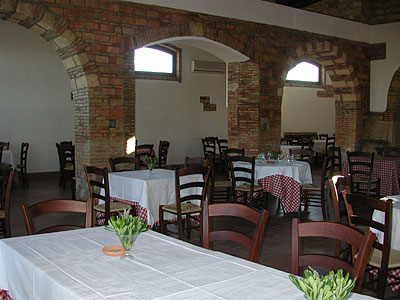 Masseria il Gelso: interno dell'edificio minore. (foto Gioacchino Albanese)