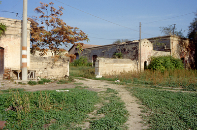 Ulteriore vista dell'ingresso alla posta. (foto Gioacchino Albanese)