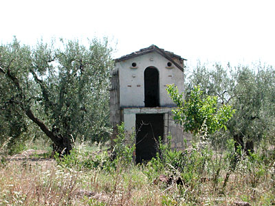 Masseria Montarcuccio: pollaio con colombaia soprastante. (foto Gioacchino Albanese)