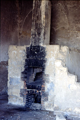 Masseria Parchi Tonti-Cantatore: il forno. (foto Gioacchino Albanese)