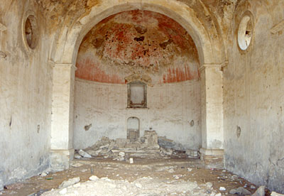 Masseria Parchi Tonti-Cantatore: interno della chiesetta. (foto Gioacchino Albanese)