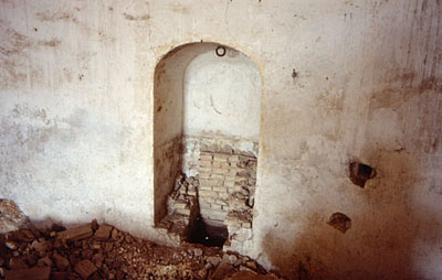 Masseria Parchi Tonti-Cantatore: nicchia-pozzo per attingere l'acqua. (foto Gioacchino Albanese)