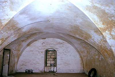 Vecchio edificio di deposito della masseria. (foto Gioacchino Albanese)