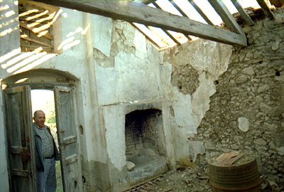 Masseria Pozzella: interno della casa del guardiano. (foto Gioacchino Albanese)