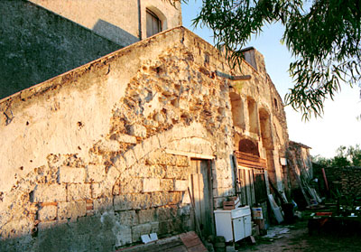Masseria Salve Regina: la facciata laterale del palazzo padronale. (foto Gioacchino Albanese)