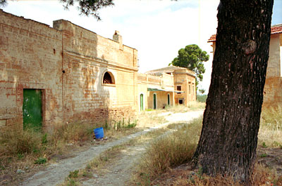 Stabilimento S. Marco: la sezione masseria vista da una delle estremità. (foto Gioacchino Albanese)