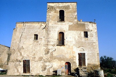 Masseria Scarafone: prospetto. (foto Gioacchino Albanese)