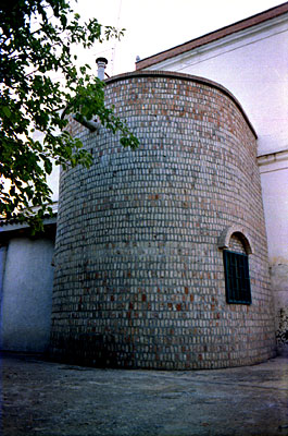 Masseria Scarafone: vecchio silos. (foto Gioacchino Albanese)