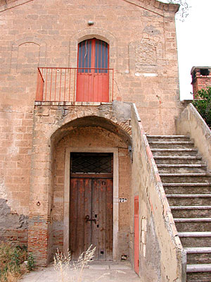 Masseria Stingeta: l'ingresso a pianoterra della casa padronale. (foto Gioacchino Albanese)