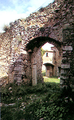 Castello di Bisaccia dei duchi Pignatelli (particolare). (foto Gioacchino Albanese)