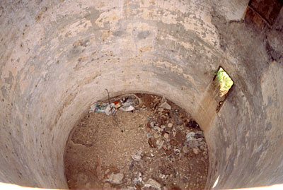 Masseria Torretta: interno del silos . (foto Gioacchino Albanese)