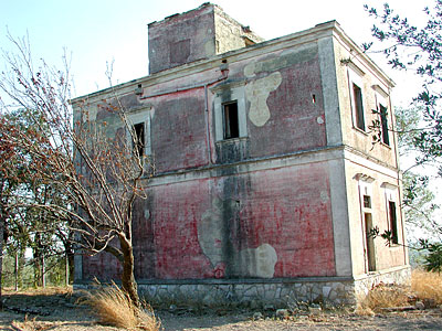Masseria Tozzi: vecchia casa padronale. (foto Gioacchino Albanese)